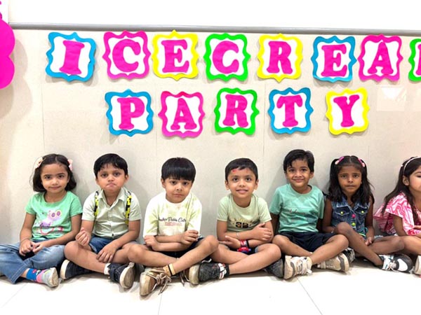 Frosty Scoop (Ice Cream Party)